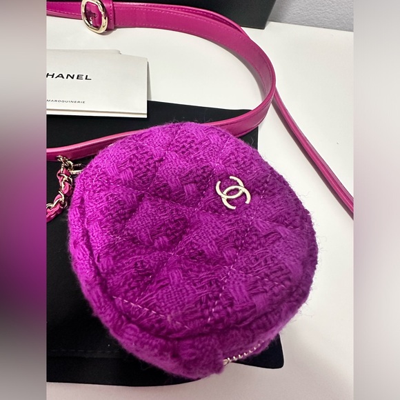 💗CHANEL belt with two mini bags worn once ‼️absolutely stunning rare - Picture 2 of 11